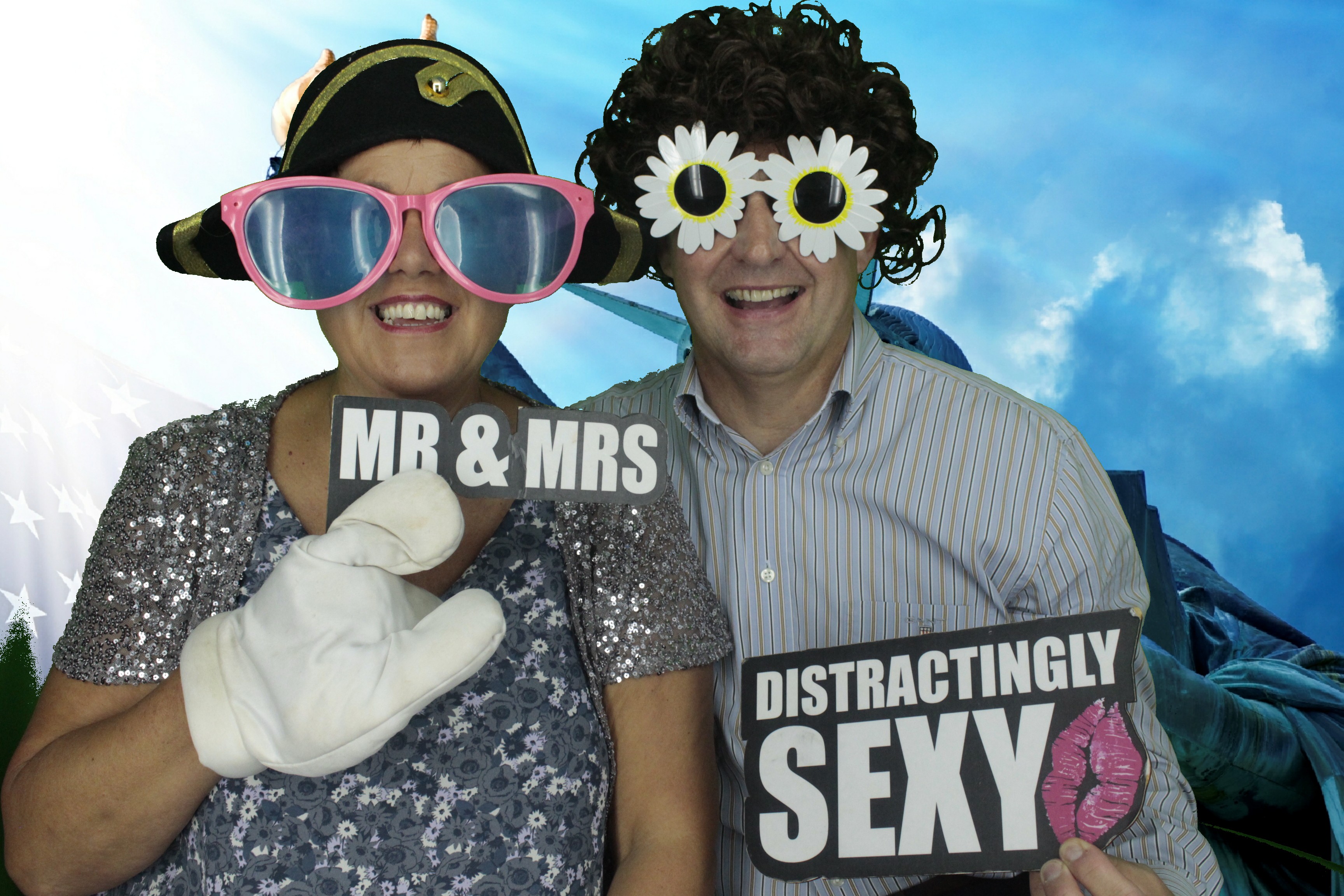 Mr & Mrs McIlvaney | View more photos from the event at gallery.myphotoboothexperience.co.uk/u/MyPhotoBoothExperienceLtd/Mr-Mrs-McIlvaney
